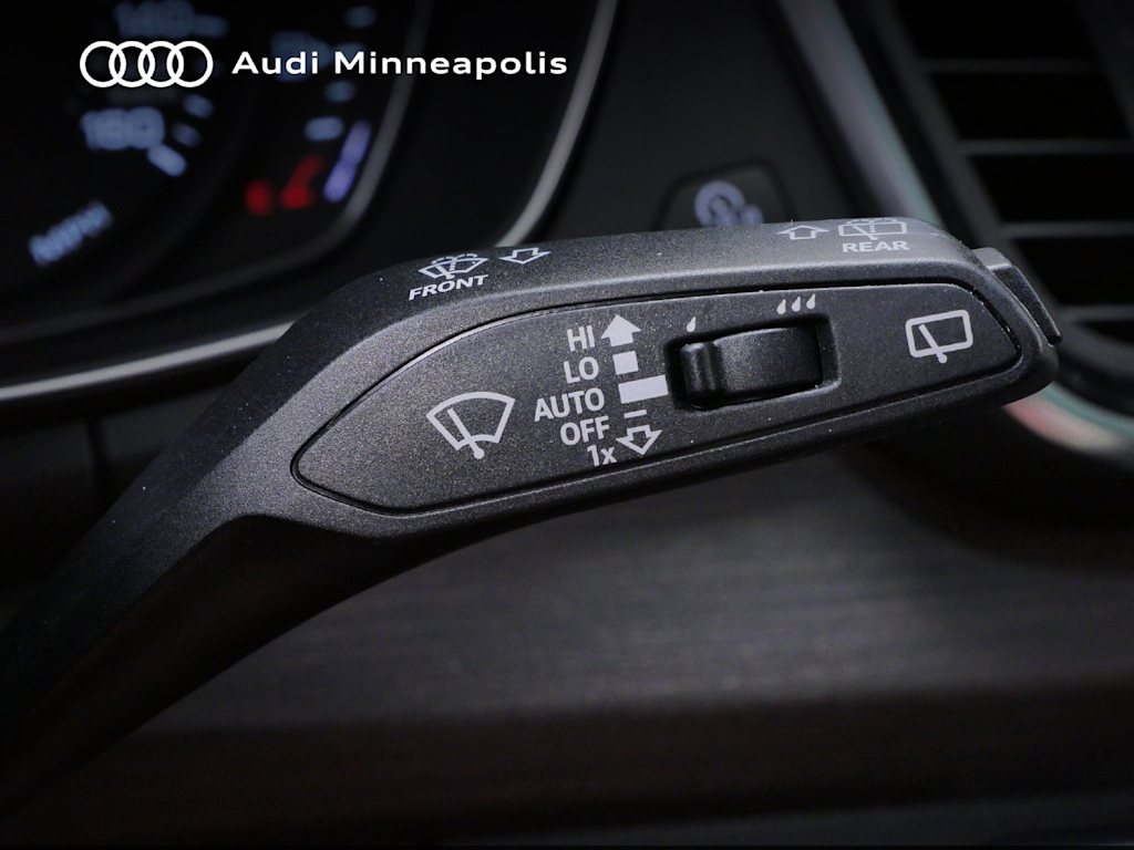 Thumbnail: 2023 Audi Q5 - 7
