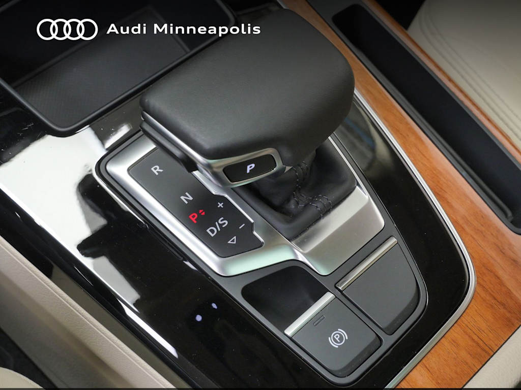Thumbnail: 2023 Audi Q5 - 26