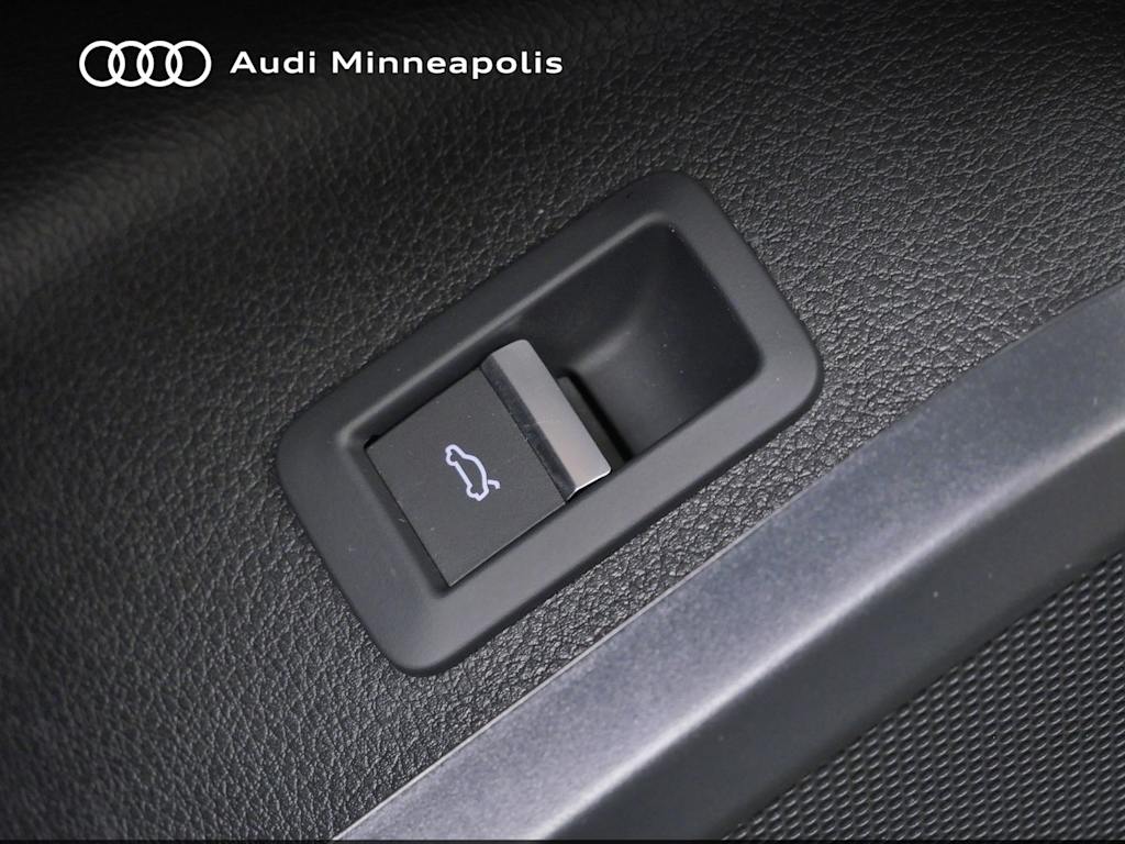 Thumbnail: 2023 Audi Q5 - 19