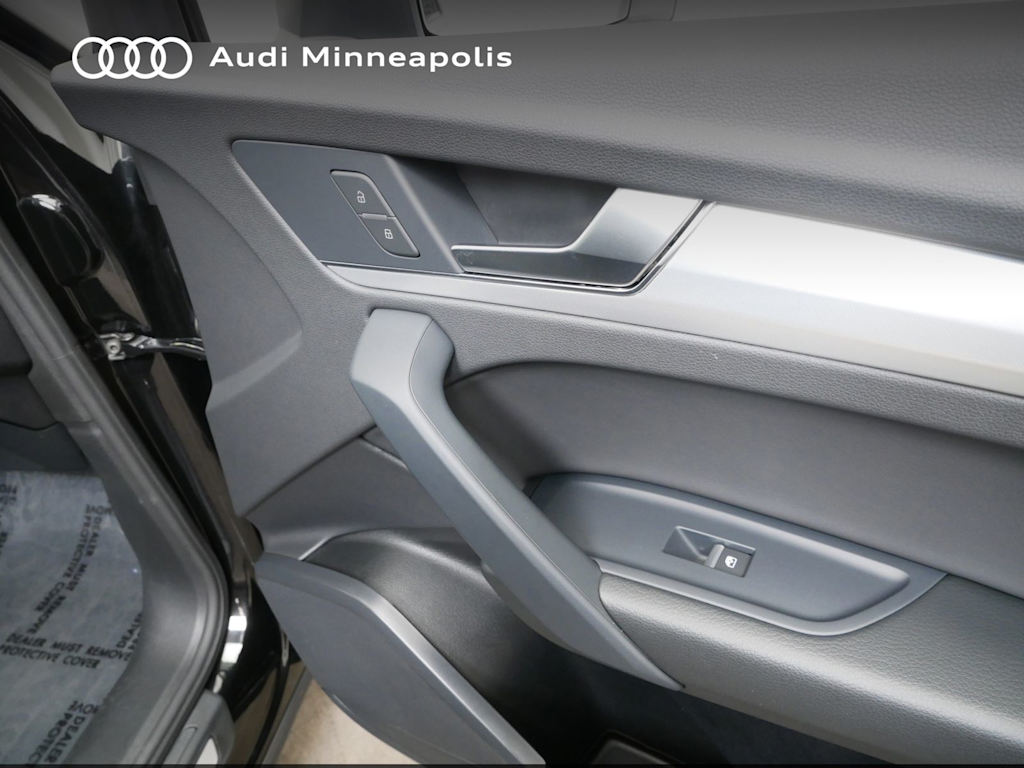 2024 Audi Q5 e Premium 30