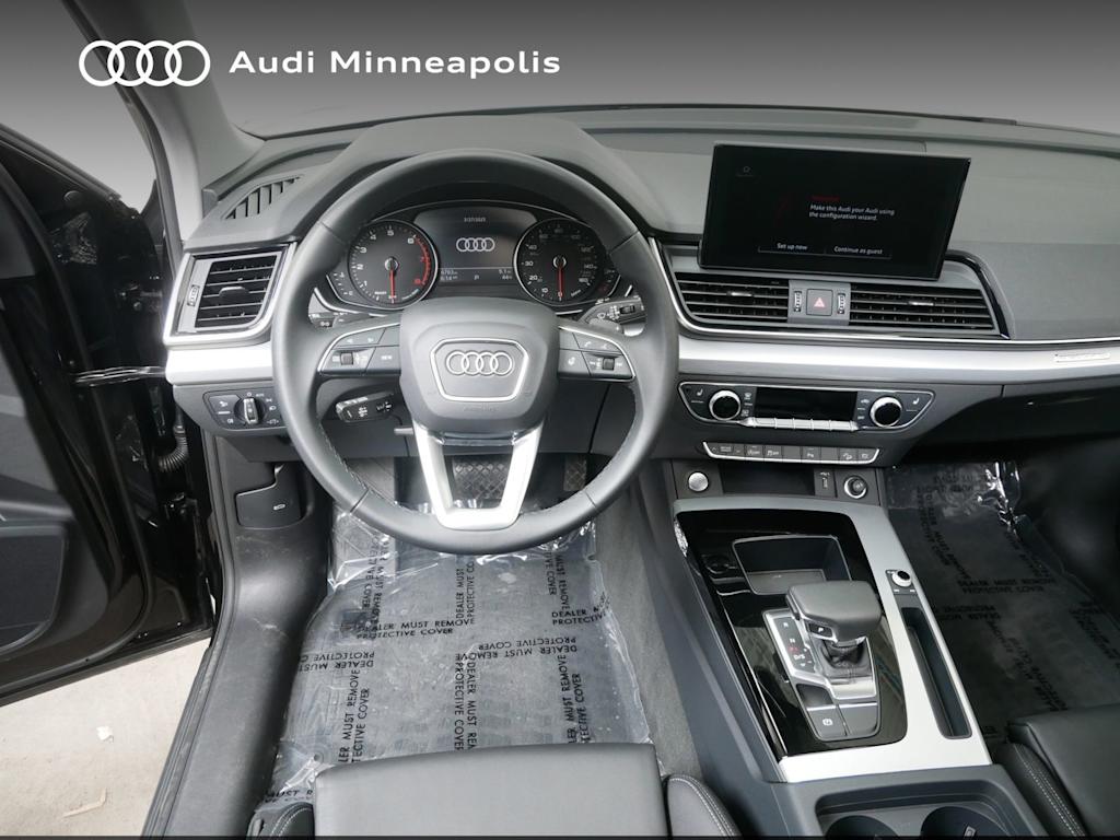 2024 Audi Q5 e Premium 2