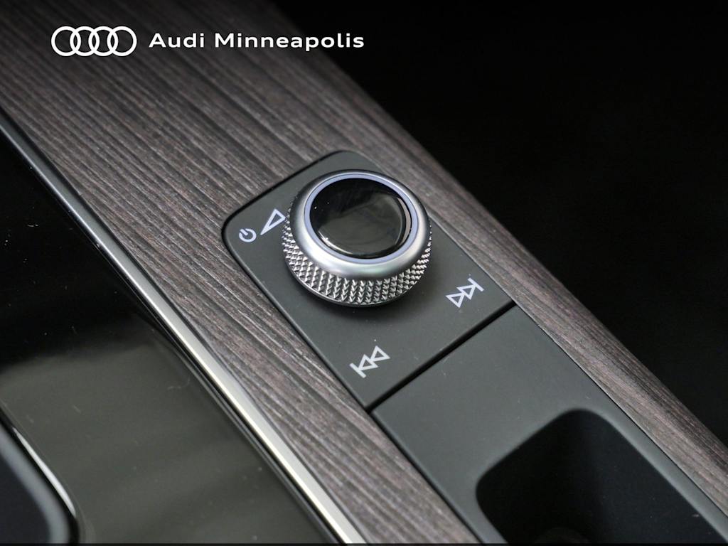 Thumbnail: 2023 Audi Q5 - 25