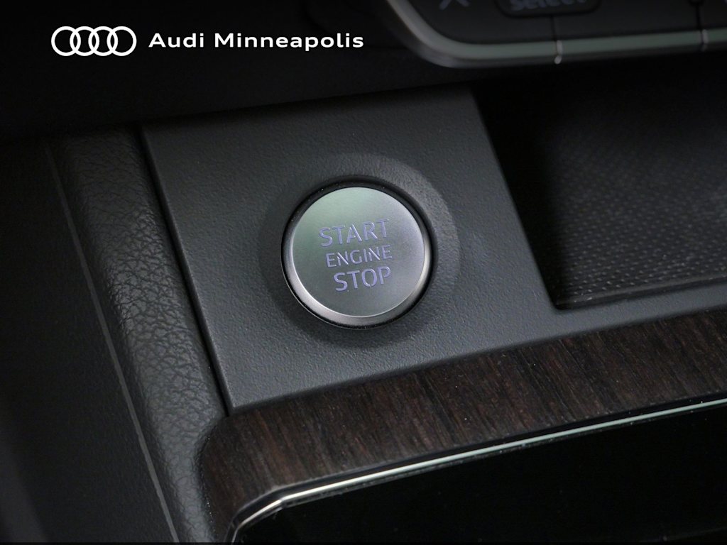 Thumbnail: 2023 Audi Q5 - 24