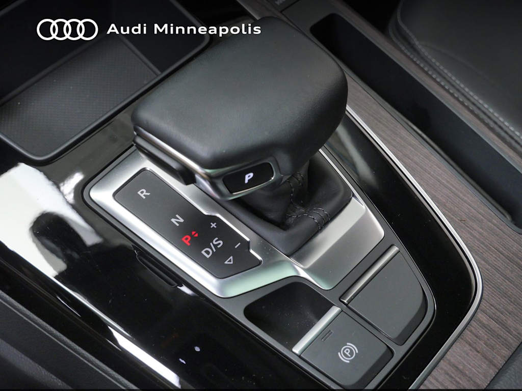 Thumbnail: 2023 Audi Q5 - 10