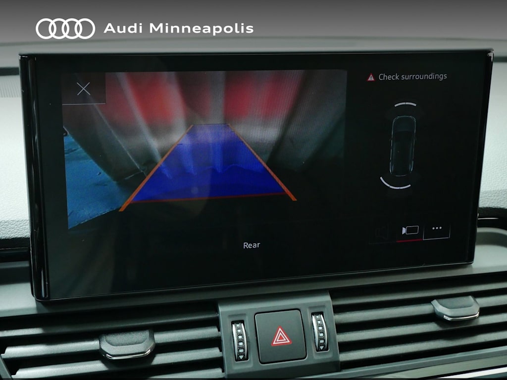 Thumbnail: 2025 Audi Q5 - 25