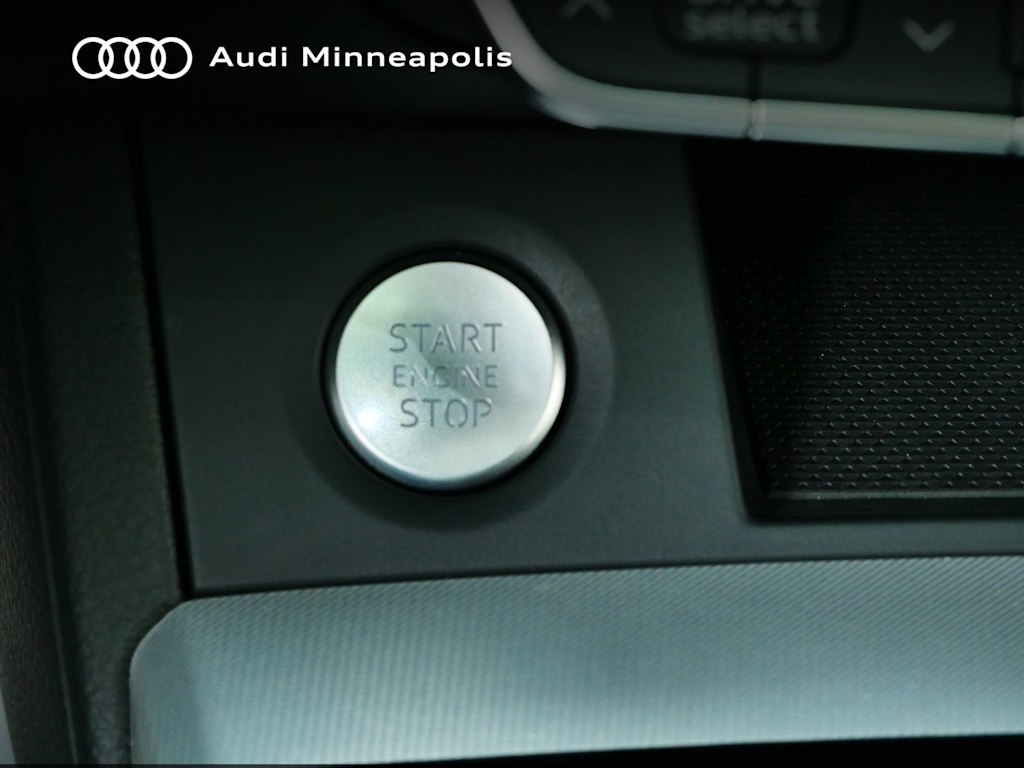 Thumbnail: 2025 Audi Q5 - 27