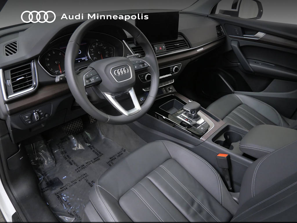 Thumbnail: 2023 Audi Q5 - 2