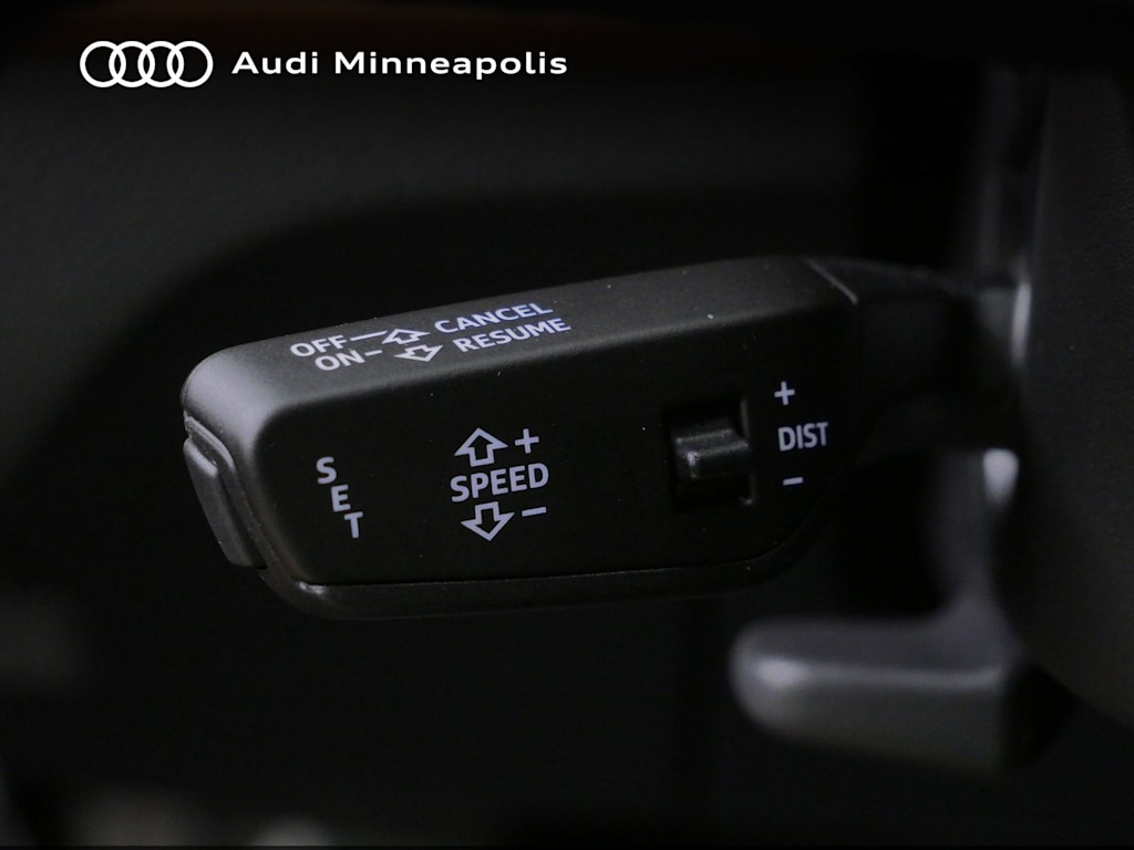 Thumbnail: 2023 Audi Q5 - 11