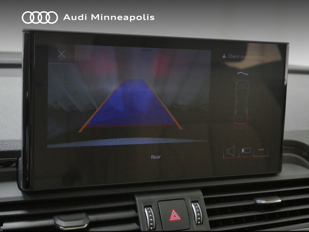 Thumbnail: 2023 Audi Q5 - 27