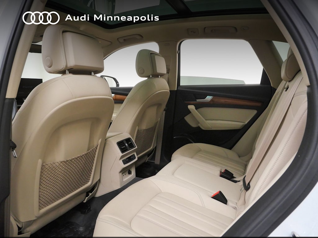 Thumbnail: 2023 Audi Q5 - 9