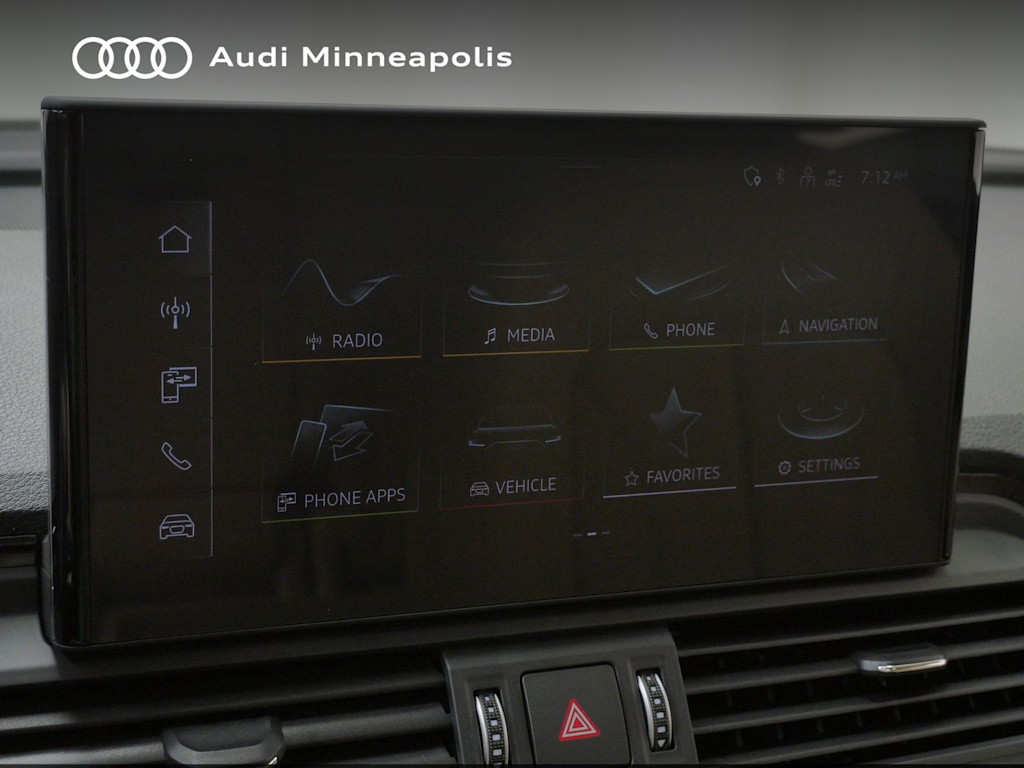 Thumbnail: 2023 Audi Q5 - 10