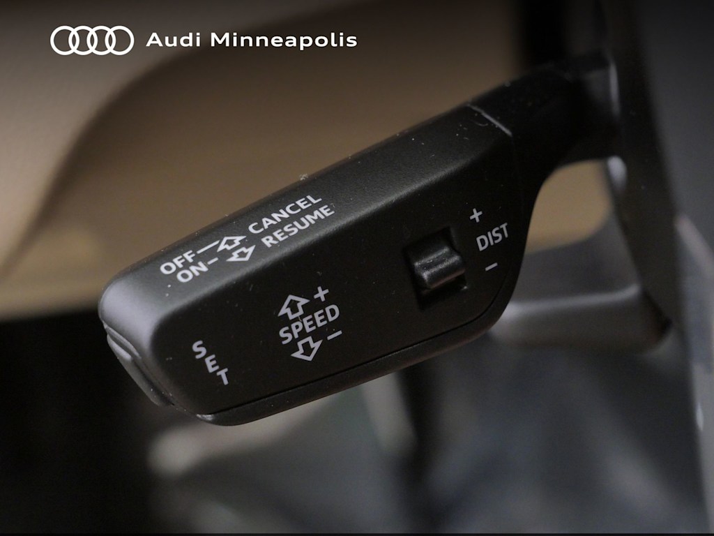 Thumbnail: 2023 Audi Q5 - 23