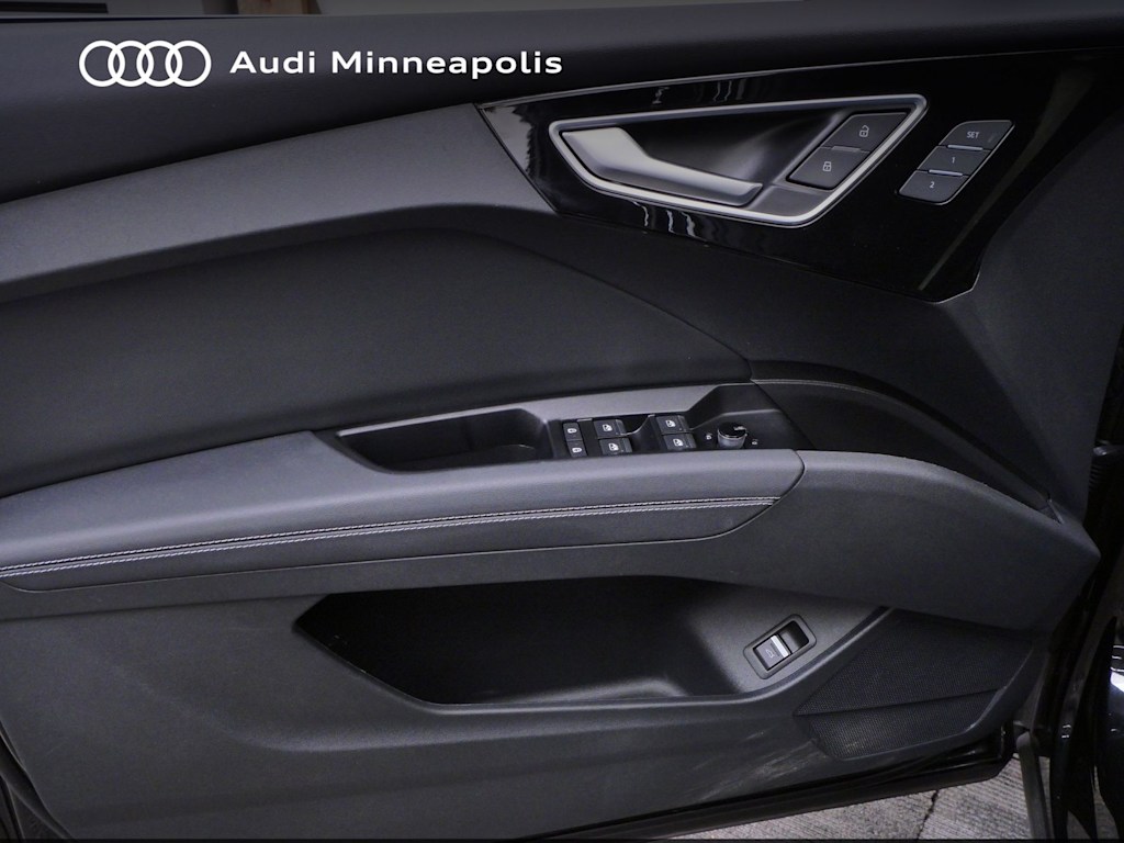 Thumbnail: 2024 Audi Q4 e-tron - 16