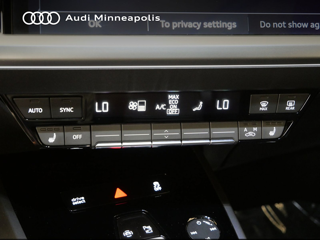 Thumbnail: 2024 Audi Q4 e-tron - 25