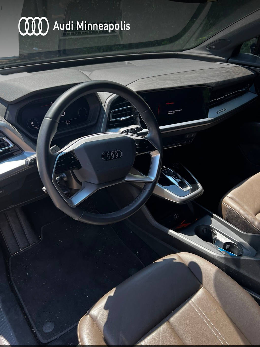 Thumbnail: 2023 Audi Q4 e-tron - 14