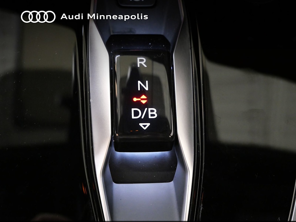 Thumbnail: 2023 Audi Q4 e-tron - 9