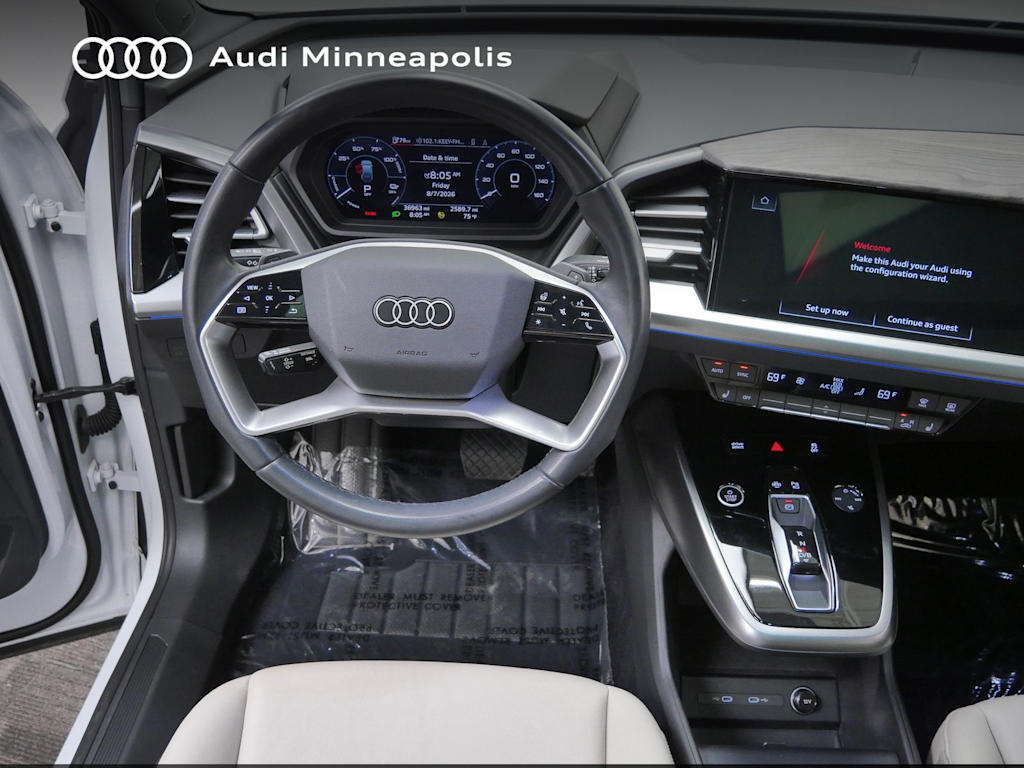Thumbnail: 2023 Audi Q4 e-tron - 7