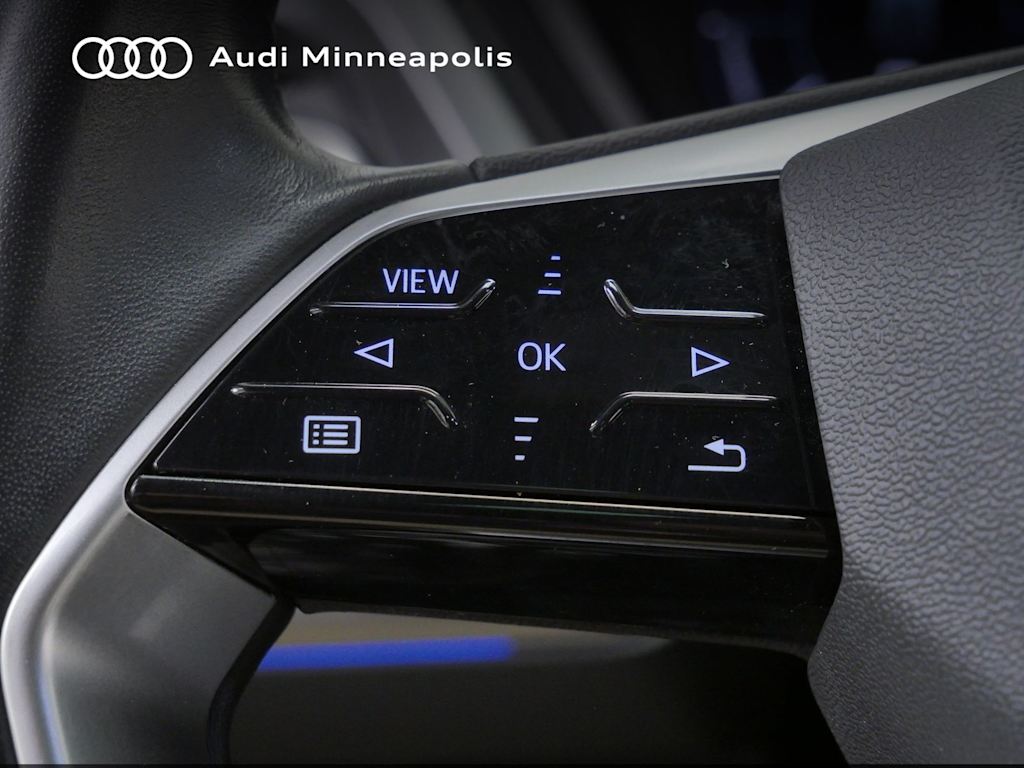 Thumbnail: 2023 Audi Q4 e-tron - 22