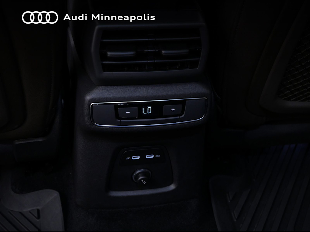 Thumbnail: 2023 Audi Q4 e-tron - 19