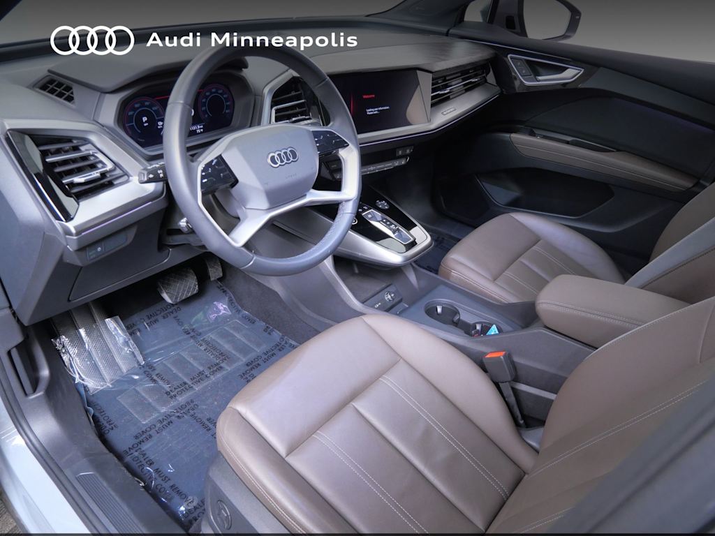 Thumbnail: 2023 Audi Q4 e-tron - 2