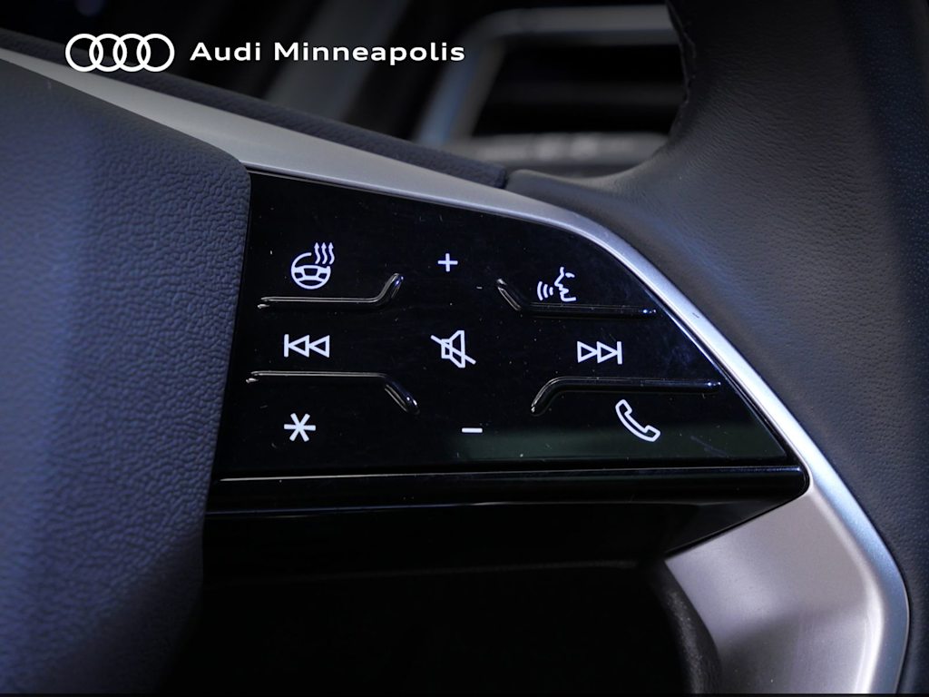 Thumbnail: 2023 Audi Q4 e-tron - 22