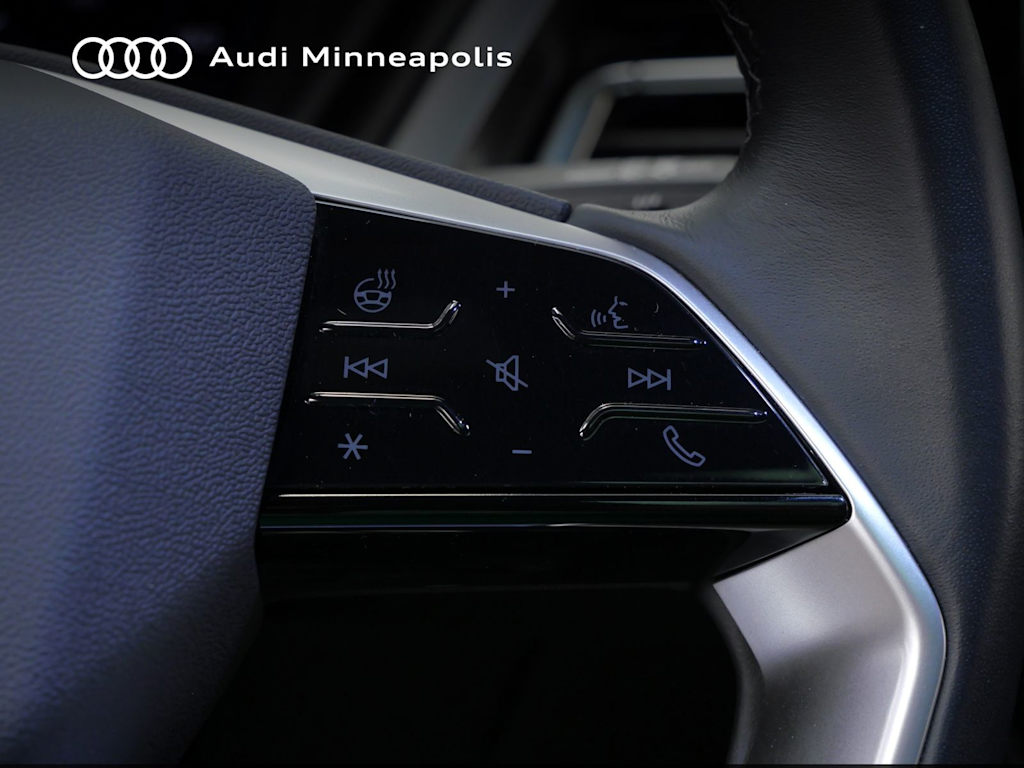 Thumbnail: 2023 Audi Q4 e-tron - 22