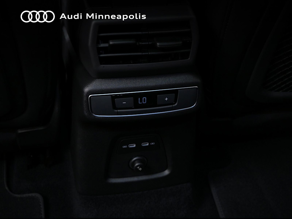 Thumbnail: 2023 Audi Q4 e-tron - 19
