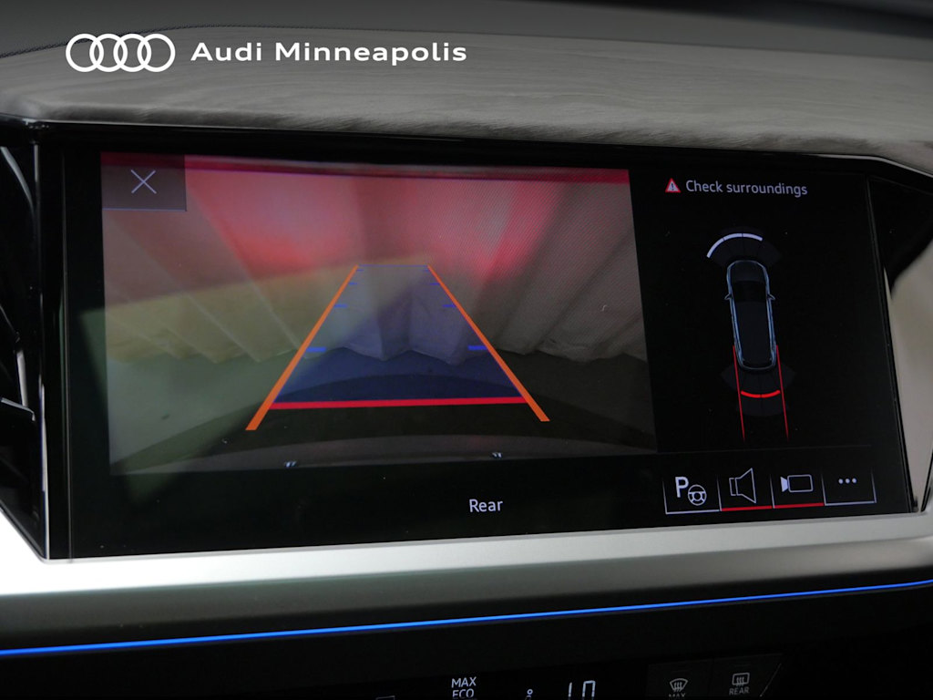 Thumbnail: 2023 Audi Q4 e-tron - 26