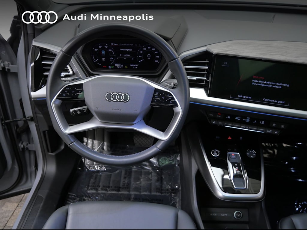 Thumbnail: 2023 Audi Q4 e-tron - 6