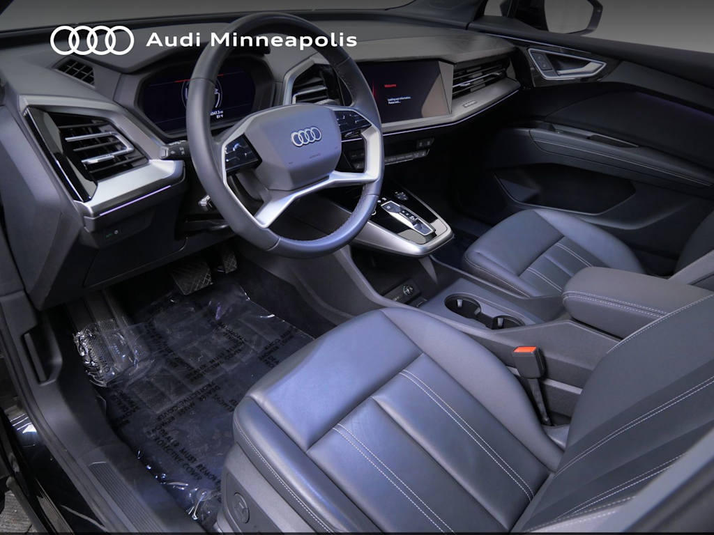 Thumbnail: 2023 Audi Q4 e-tron - 2