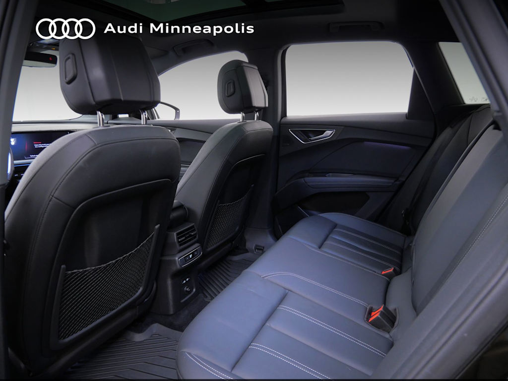 Thumbnail: 2023 Audi Q4 e-tron - 7