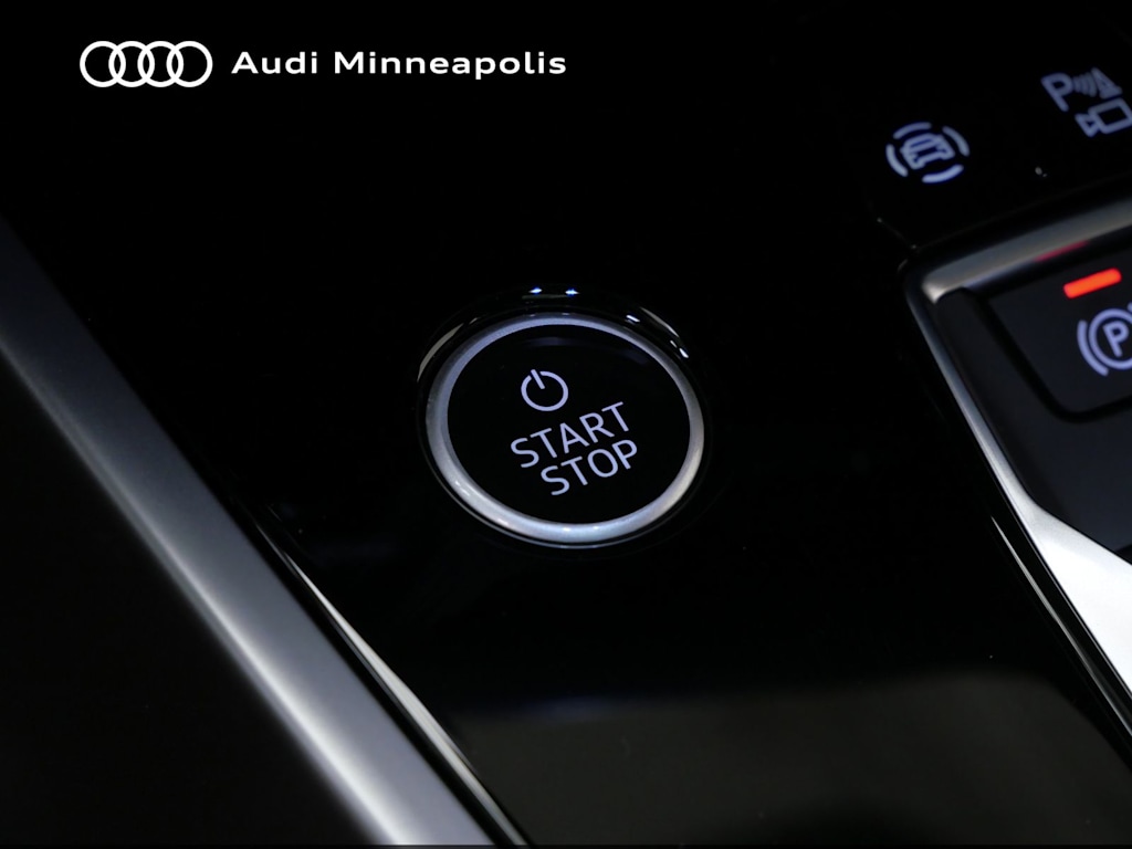 Thumbnail: 2023 Audi Q4 e-tron - 24