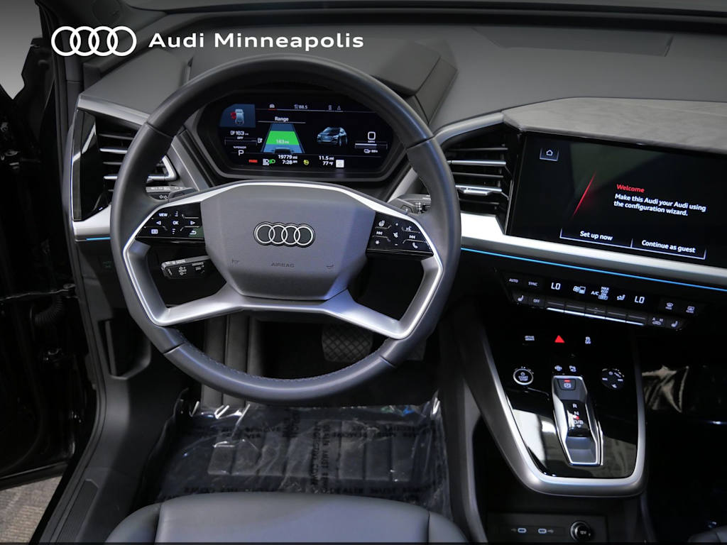 Thumbnail: 2023 Audi Q4 e-tron - 6