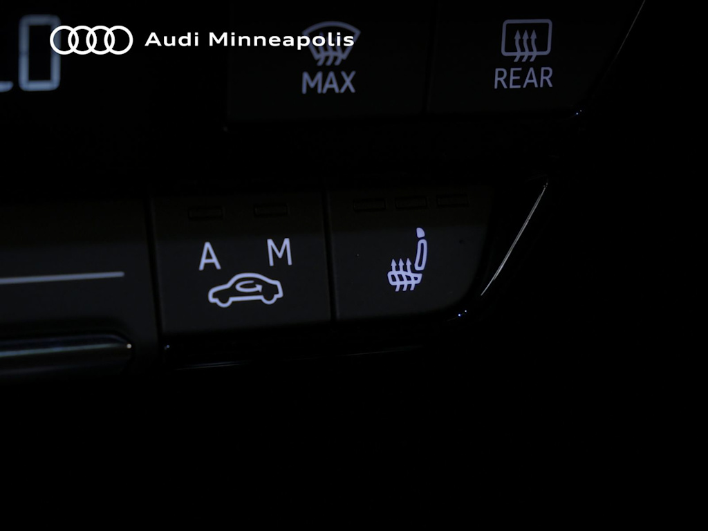 Thumbnail: 2023 Audi Q4 e-tron - 10