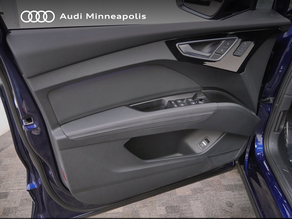 Thumbnail: 2023 Audi Q4 e-tron - 16