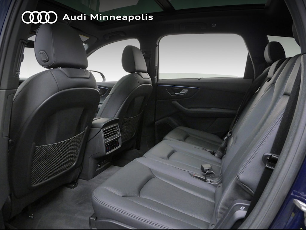 Thumbnail: 2023 Audi Q7 - 8
