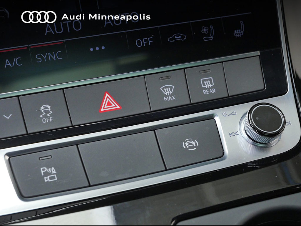 Thumbnail: 2023 Audi Q7 - 26