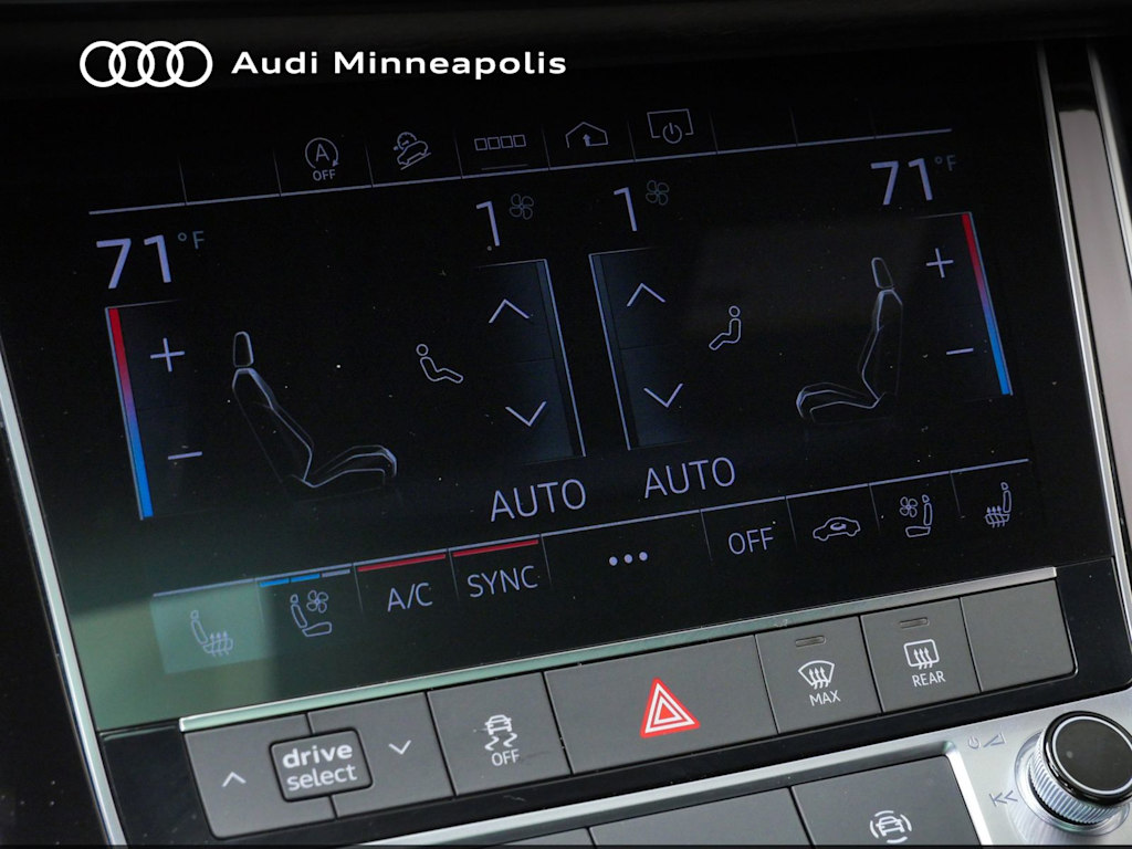 Thumbnail: 2023 Audi Q7 - 24