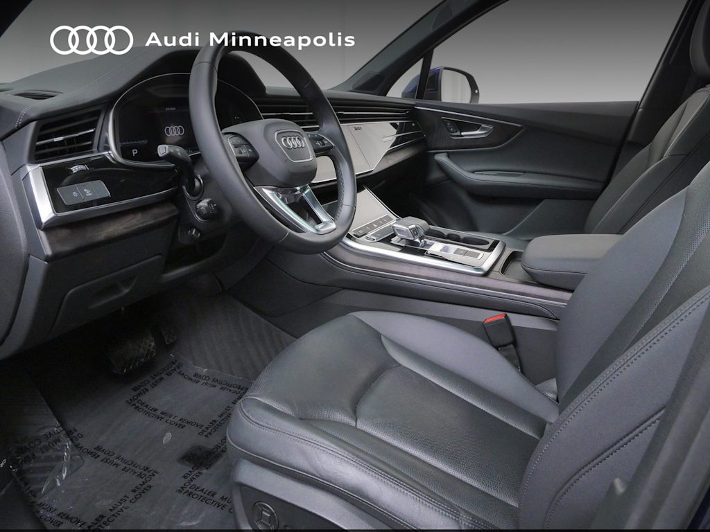 Thumbnail: 2023 Audi Q7 - 7