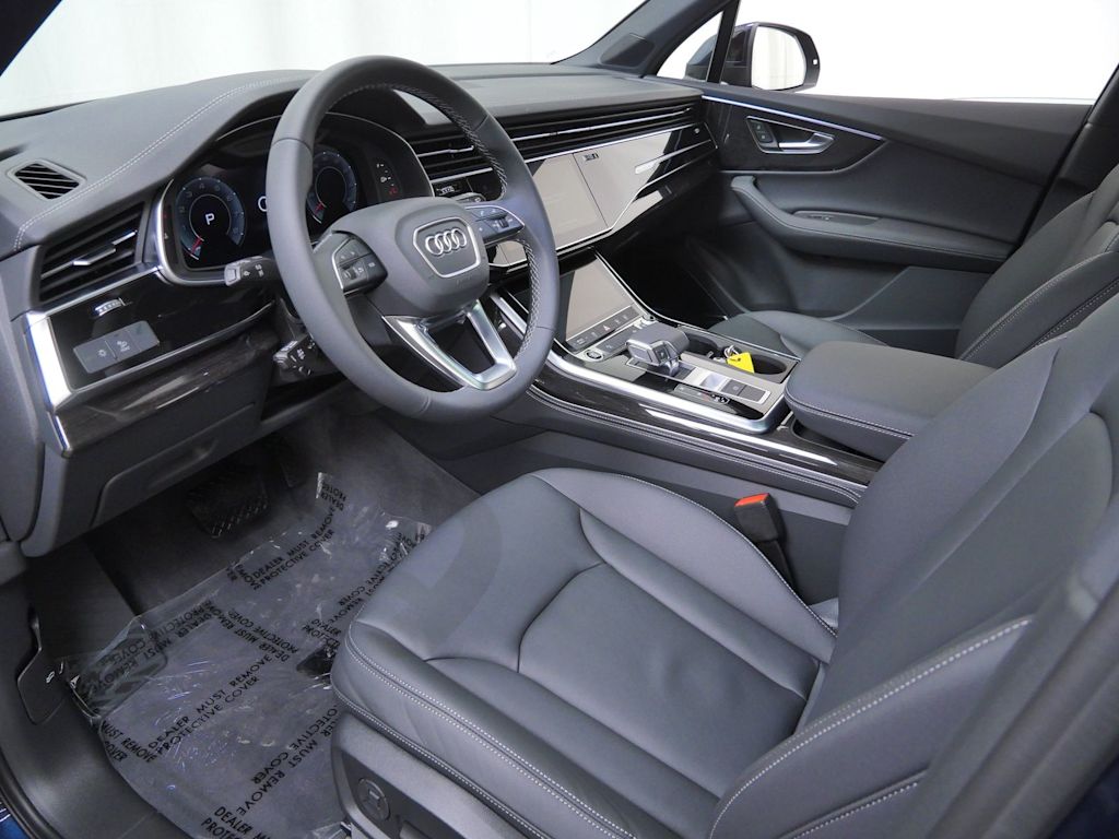 Thumbnail: 2026 Audi Q7 - 7