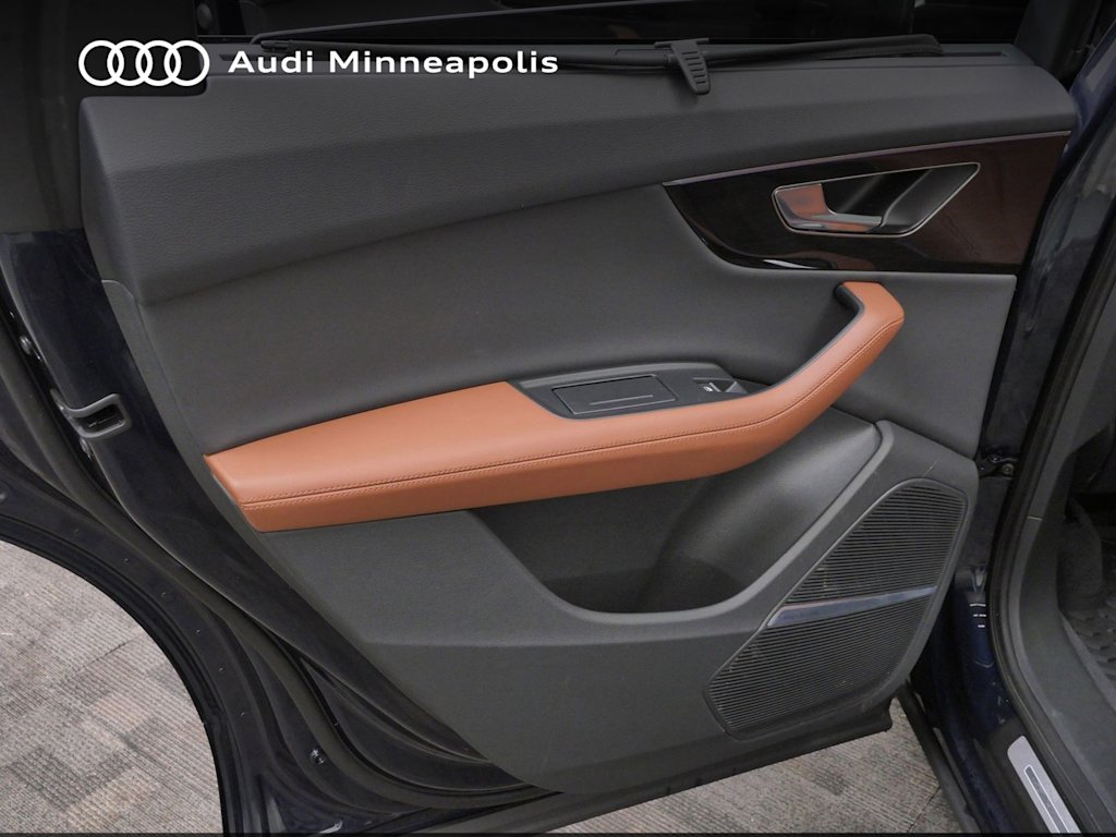 Thumbnail: 2023 Audi Q7 - 18