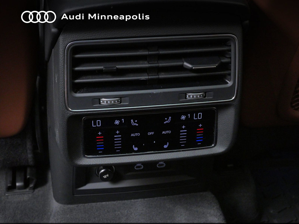 Thumbnail: 2023 Audi Q7 - 19