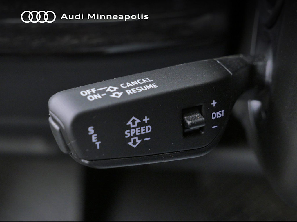 Thumbnail: 2023 Audi Q7 - 24