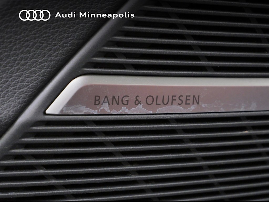 Thumbnail: 2023 Audi Q7 - 7