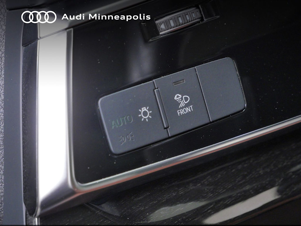 Thumbnail: 2023 Audi Q7 - 20