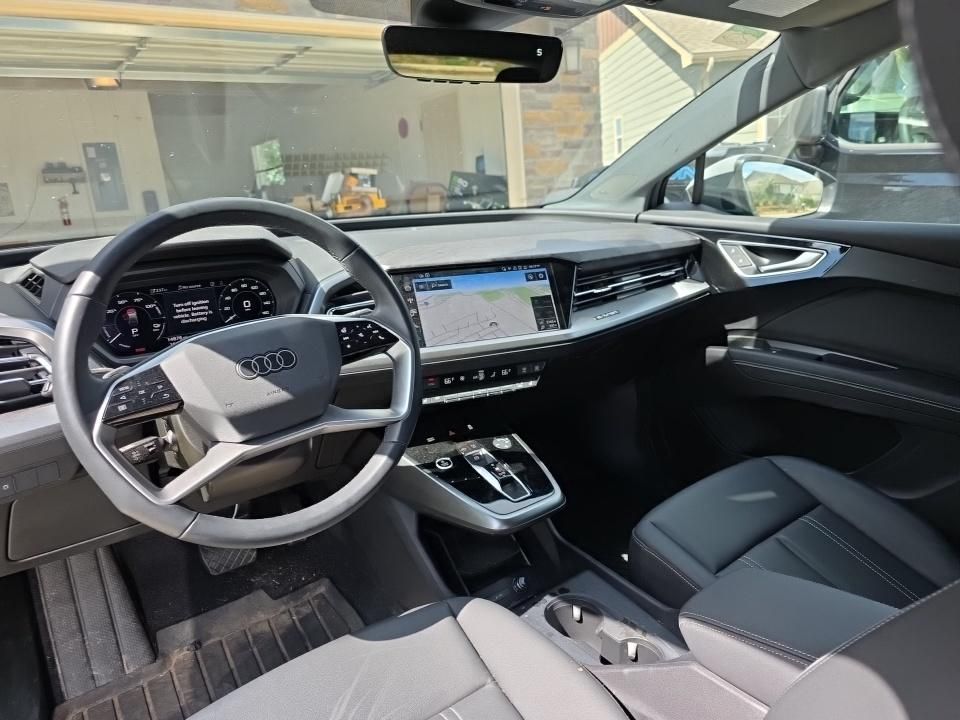 Thumbnail: 2024 Audi Q4 e-tron - 2