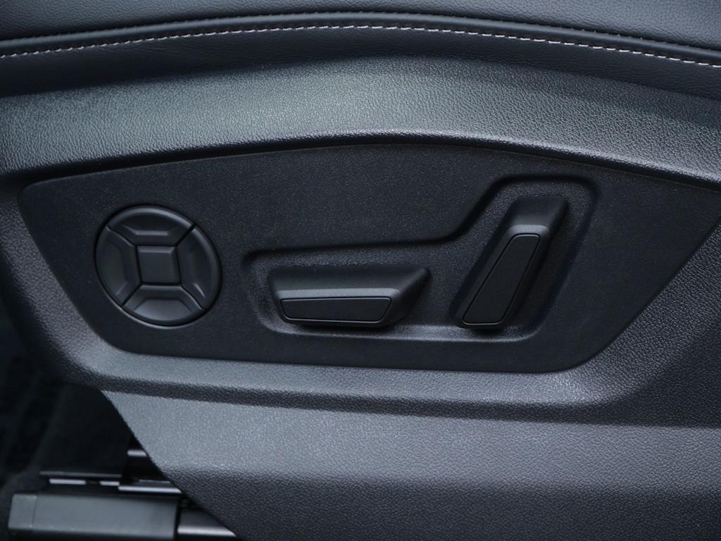 Thumbnail: 2026 Audi Q7 - 13