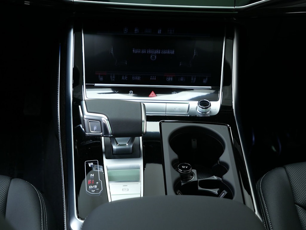 Thumbnail: 2026 Audi Q7 - 8