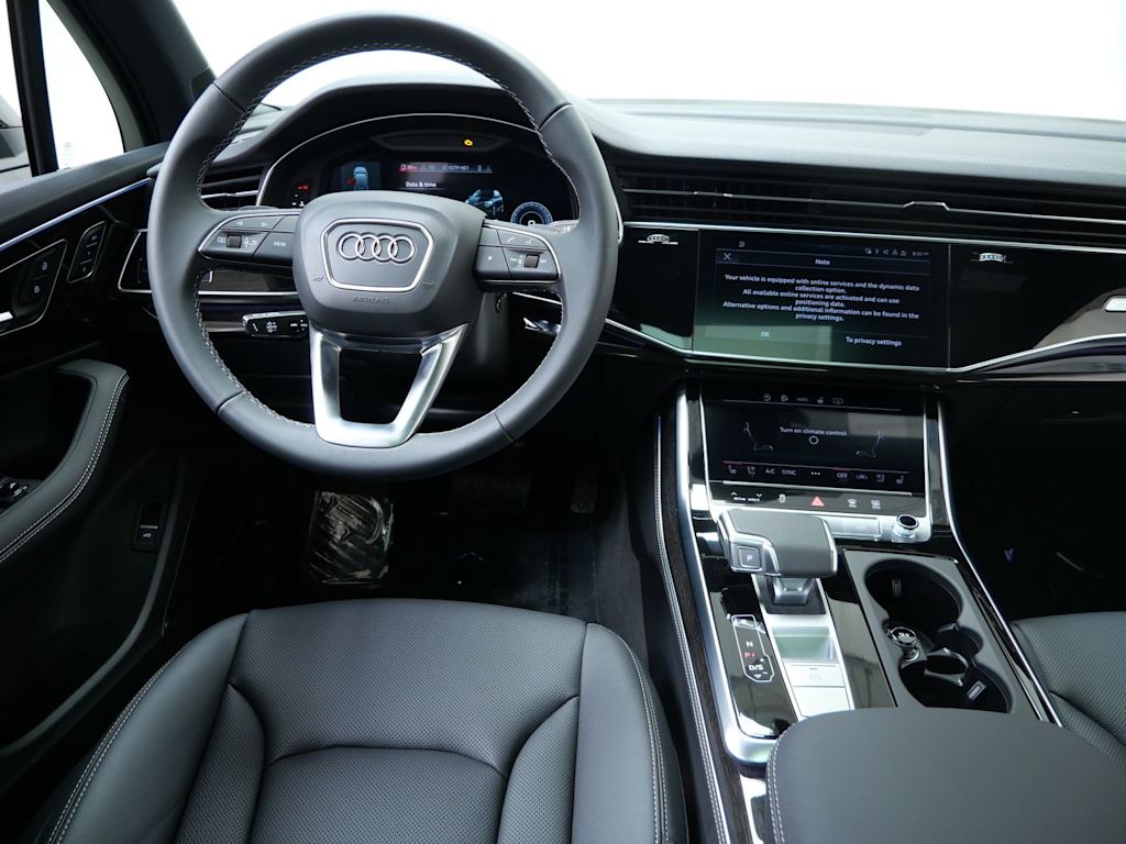 Thumbnail: 2026 Audi Q7 - 6