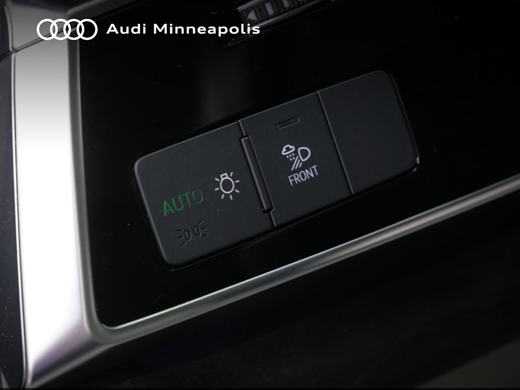 Thumbnail: 2023 Audi Q7 - 11